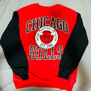 Chicago Bulls Red and Black Sweatshirt